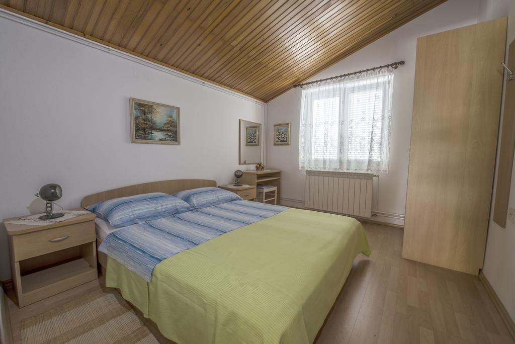 Apartment Anka D Krk Town Luaran gambar
